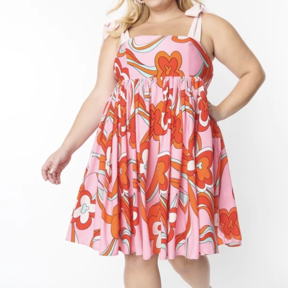Smak Parlour Dresses & Skirts - Plus Size Pink Psychedelic Floral Print Babydoll